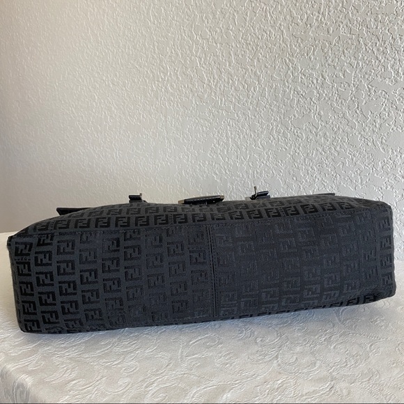 Fendi Zucchino canvas large shoulder bag - Picture 7 of 12